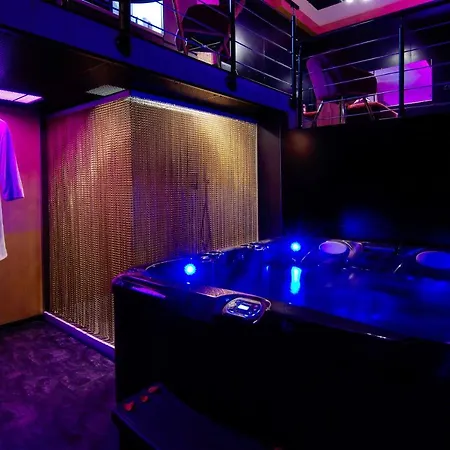 Mieuxqualhotel Jacuzzi Privatif * Bordeaux