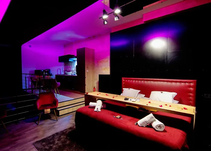 Mieuxqualhotel Jacuzzi Privatif Appartamento Bordeaux