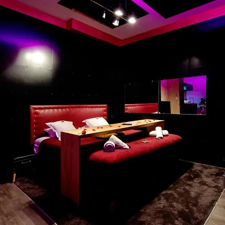 Mieuxqualhotel Jacuzzi Privatif 4* Μπορντό